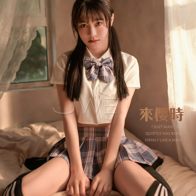 幸福包圍．百褶短裙學生套裝四件組(灰藍色)